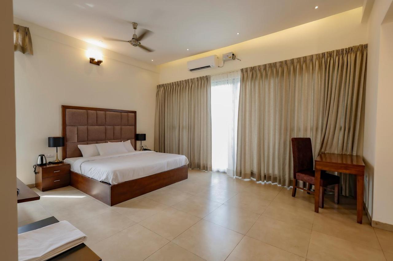 Falcon Suites Whitefield Bangalore Eksteriør bilde